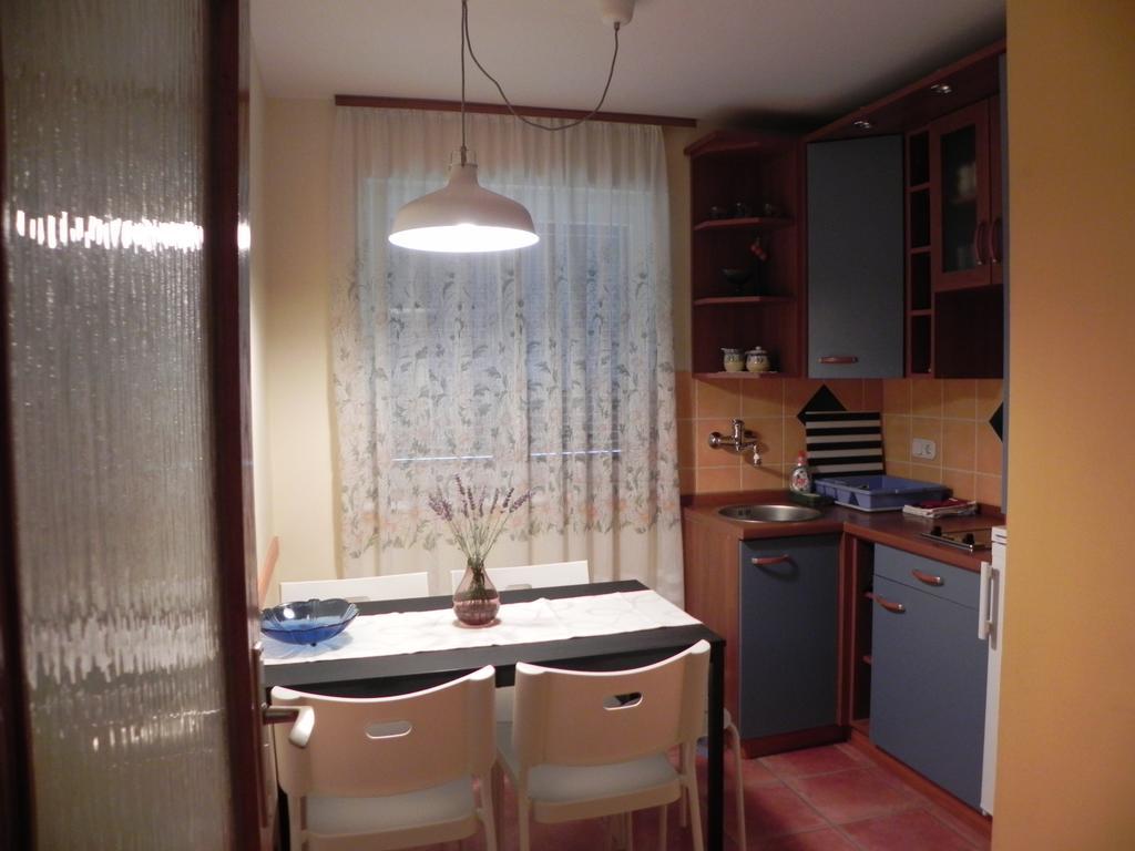 Apartments Katalenic Selce Exterior foto