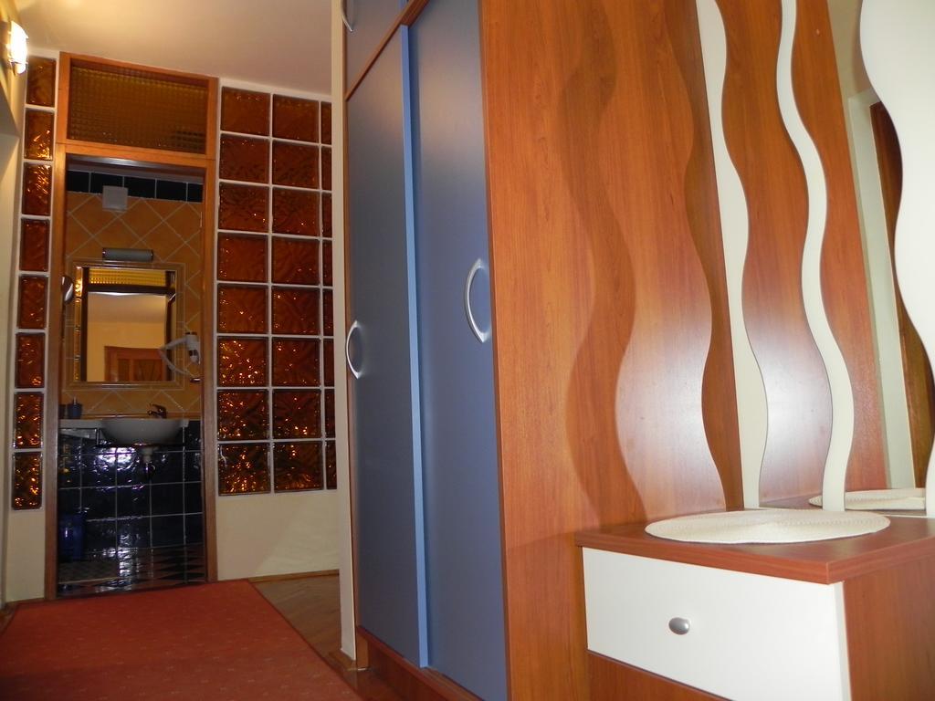 Apartments Katalenic Selce Exterior foto