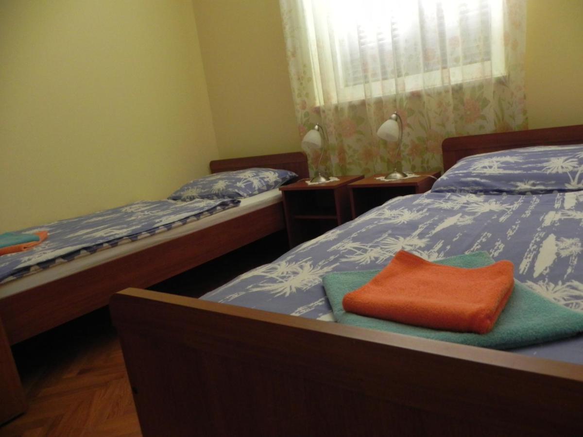 Apartments Katalenic Selce Exterior foto